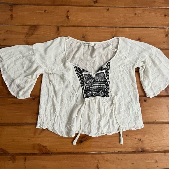 Abercrombie & Fitch Tops - Abercrombie and Fitch Embroidered Boho Peasant Top w/Tassels Sz S